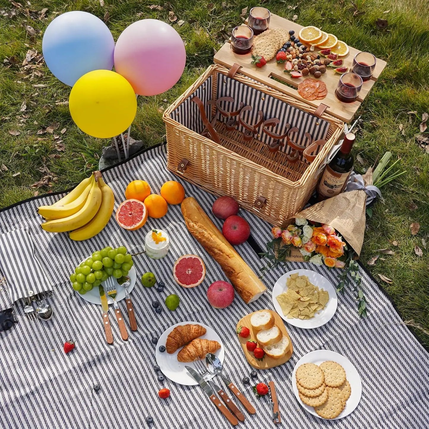 LIMITED STOCK | Luxury Picnic Set